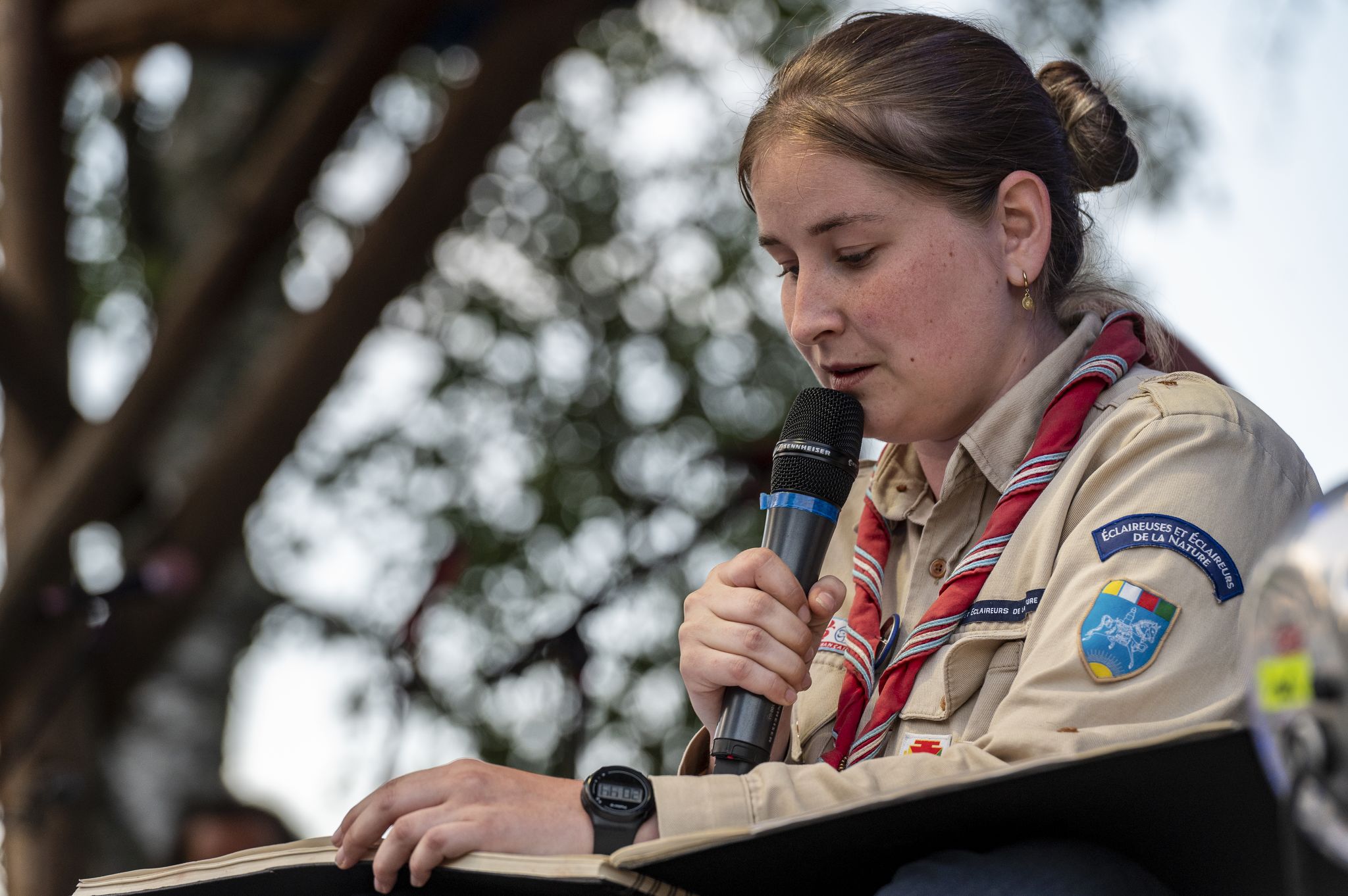 20220806143757-f8960b9e